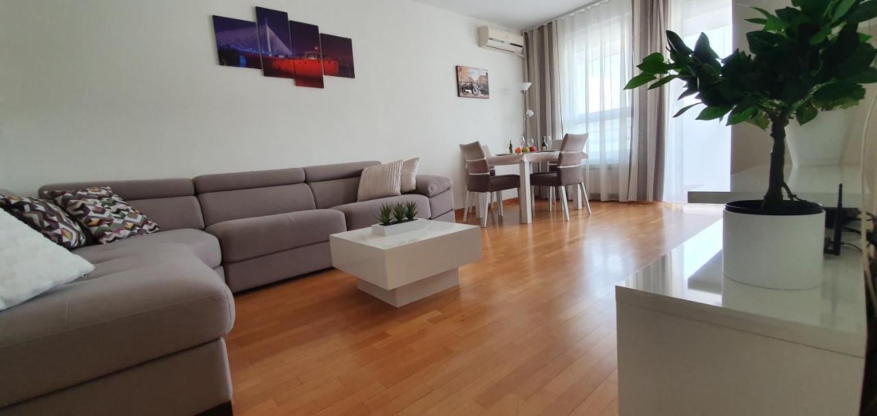 Royal Apartment Belvill ベオグラード エクステリア 写真