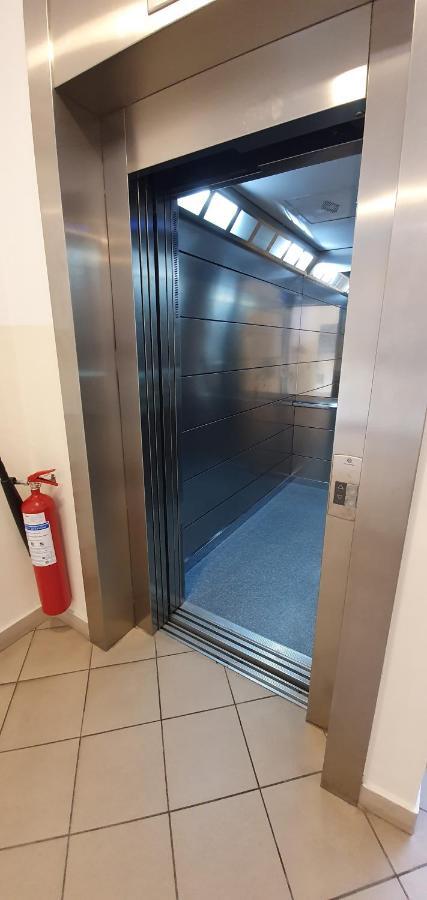 Royal Apartment Belvill ベオグラード エクステリア 写真